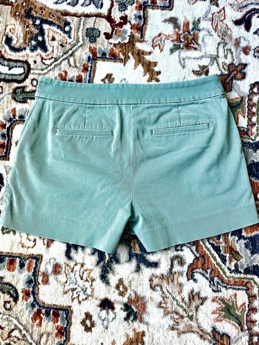 LOFT Shorts Light Green The Riviera Short Chino Pockets Women’s Size 2 - Picture 5 of 8